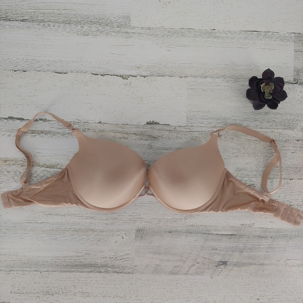 Victoria Secret Plunge Nude Satin Bra